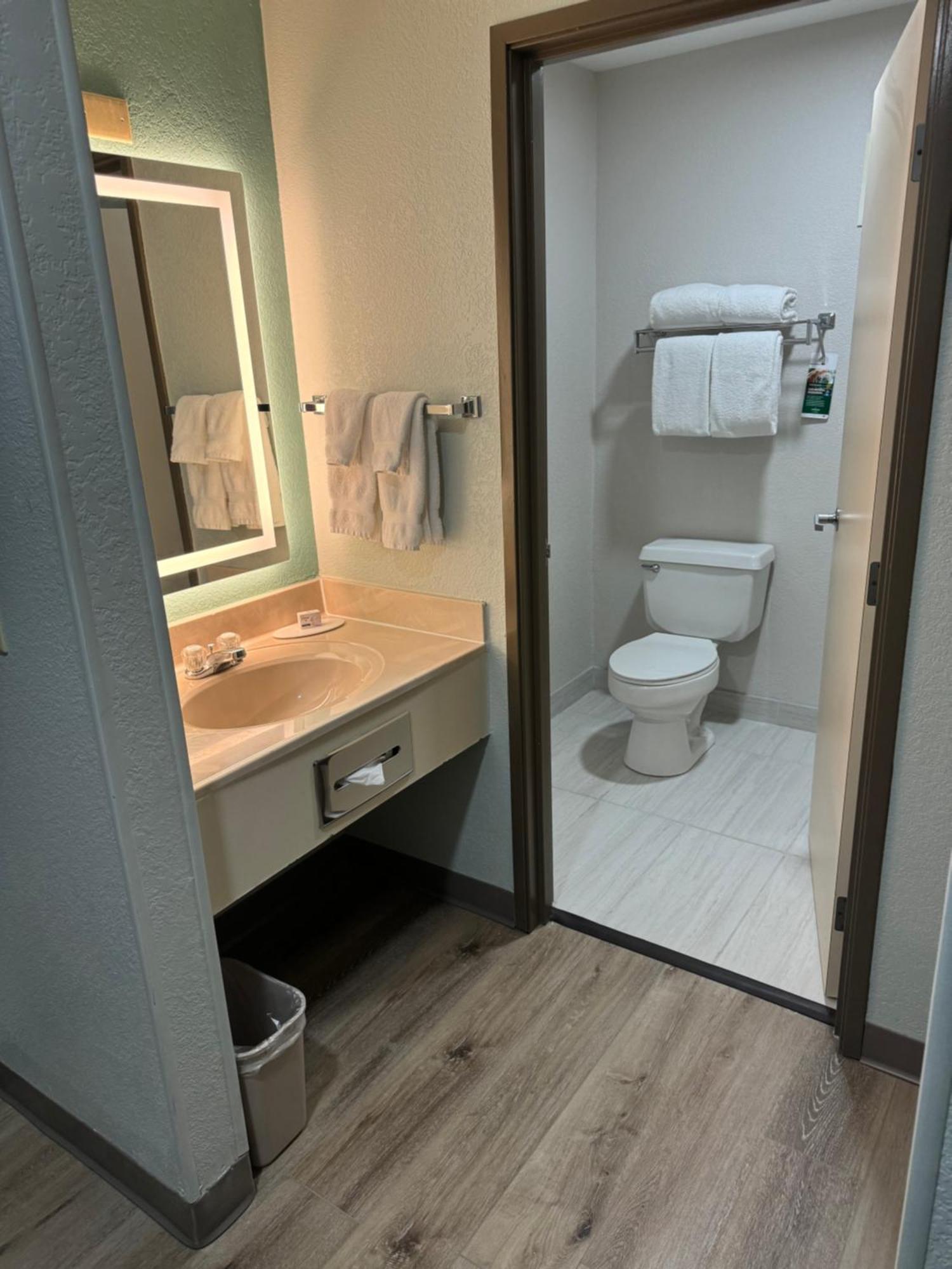 Wingate By Wyndham Sioux City Kültér fotó
